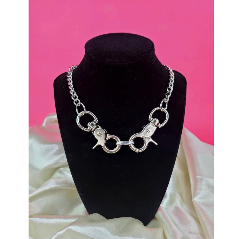 Big Silver Clasp Chain Necklace